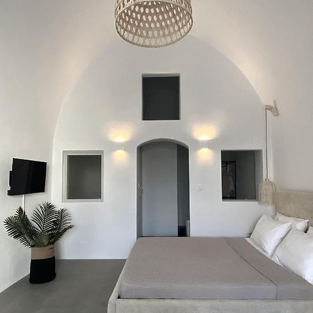 Arco Bianco Suites อาโกรตีรี ภายนอก รูปภาพ