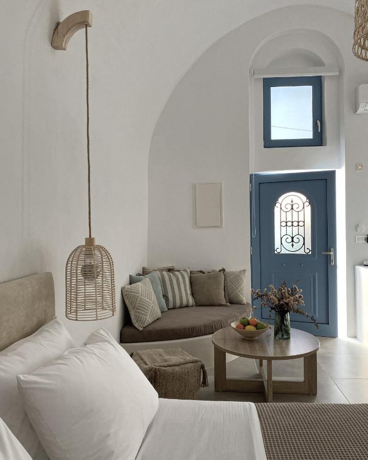 Arco Bianco Suites อาโกรตีรี ภายนอก รูปภาพ